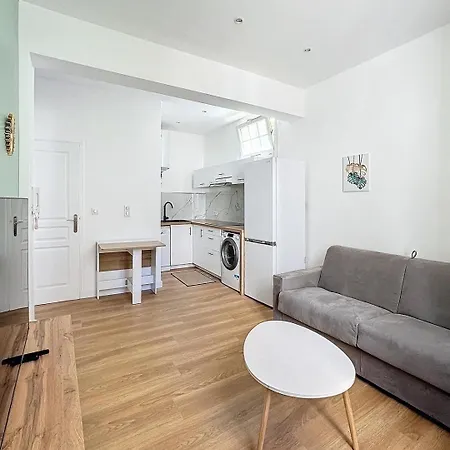 Apartman 2 Pieces A 5 Minutes Des Plages Avec Parking Antibes