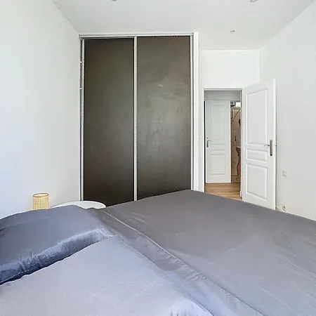 Apartman 2 Pieces A 5 Minutes Des Plages Avec Parking Antibes